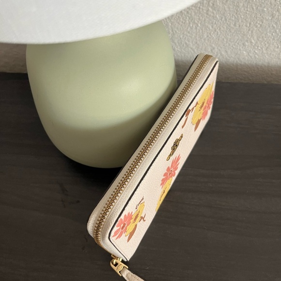 Coach Accordion Zip Floral Wallet - Picture 4 of 12